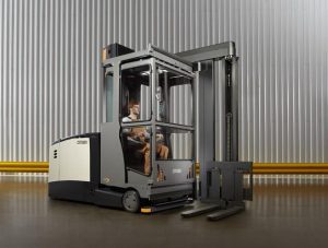 Xe nâng điện 3 chiều vna